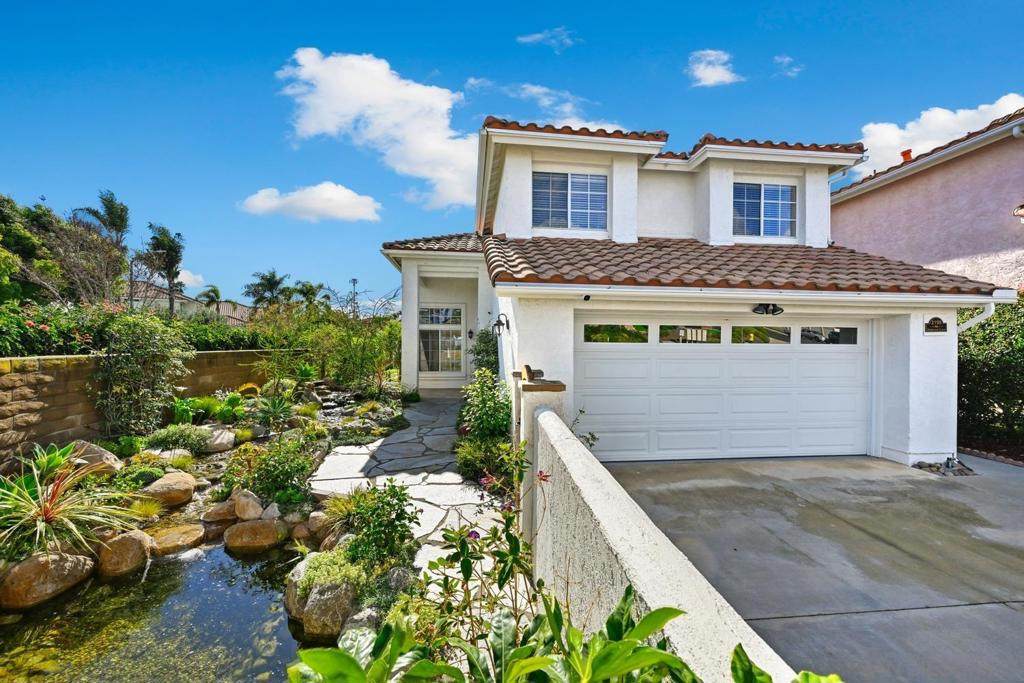 2198 Redwood Crst - Photo 1