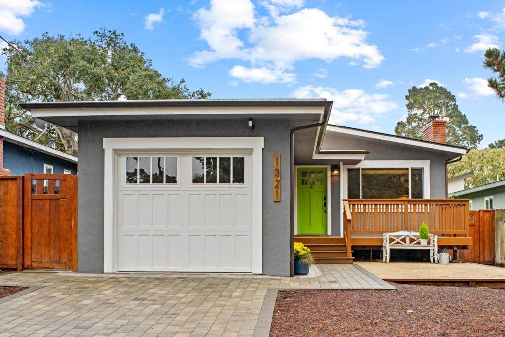 1321 David Avenue - Photo 1