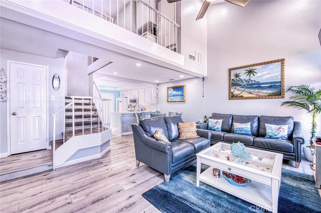 6009 Summit Court - Photo 1