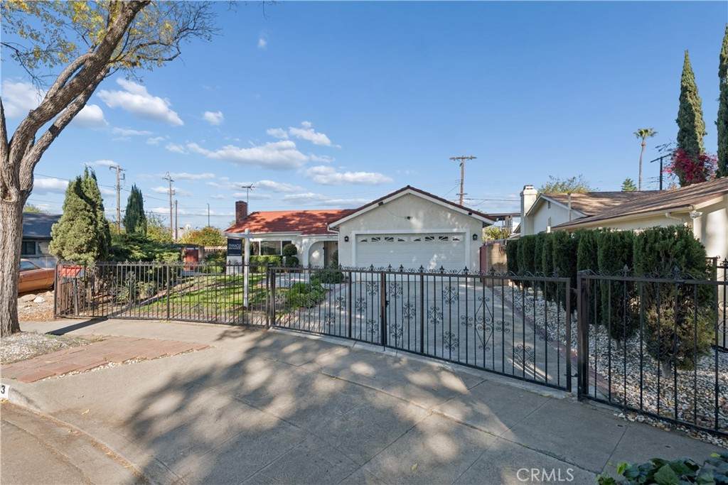 16103 Osborne Street - Photo 1