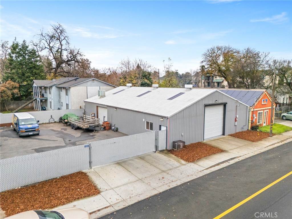 1023 8th Street - Photo 1