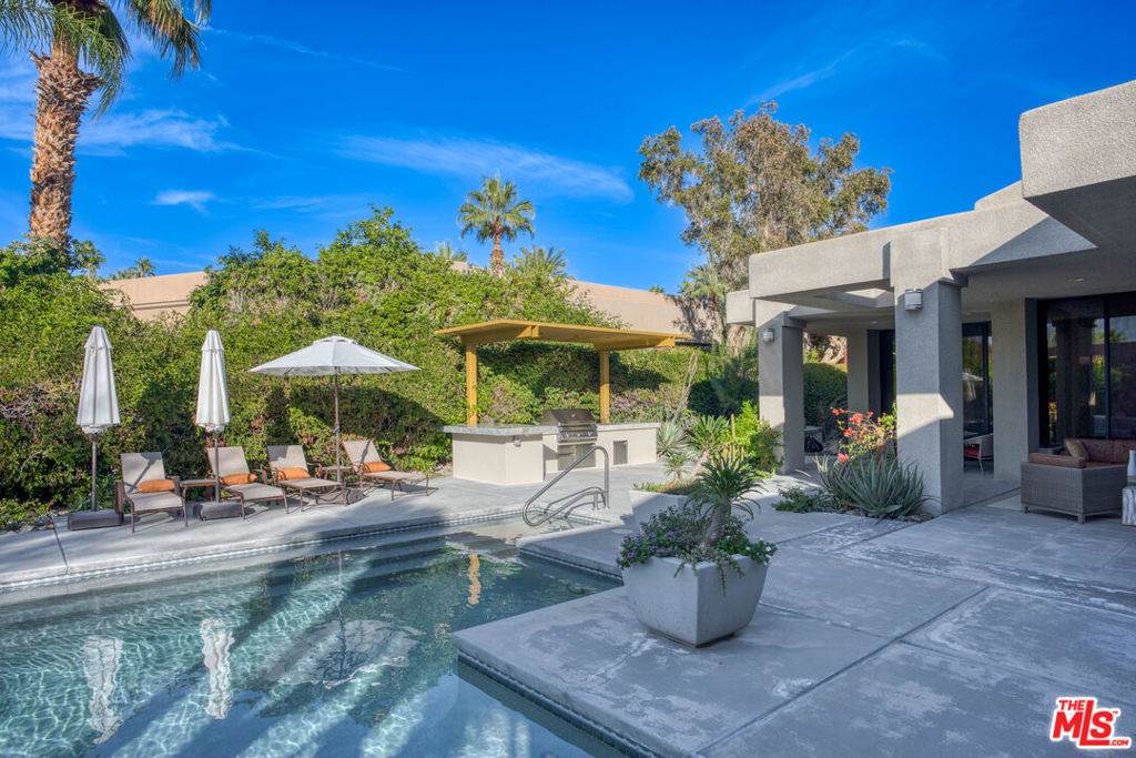 https://bt-photos.global.ssl.fastly.net/socal/orig_boomver_2_409721965-2.jpg