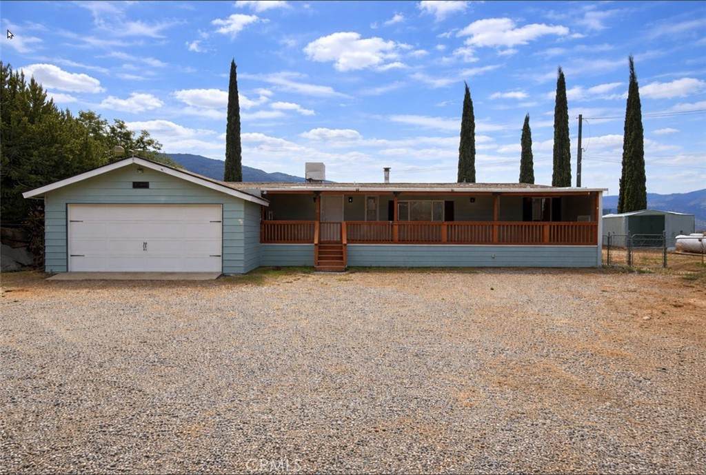 121 Larch Court - Photo 1