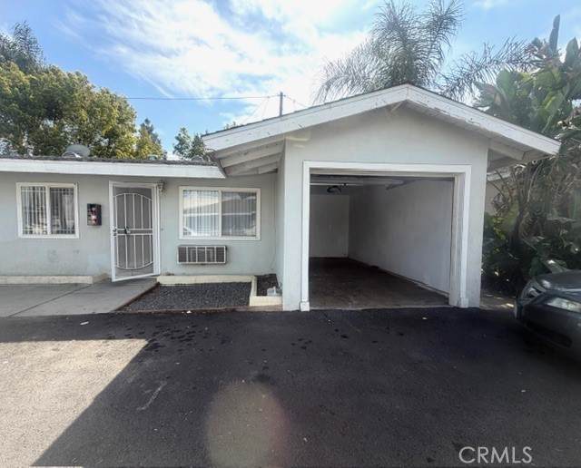 10553 Poplar Street - Photo 1