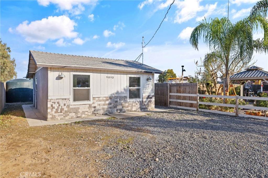 9893 Vista Avenue - Photo 1