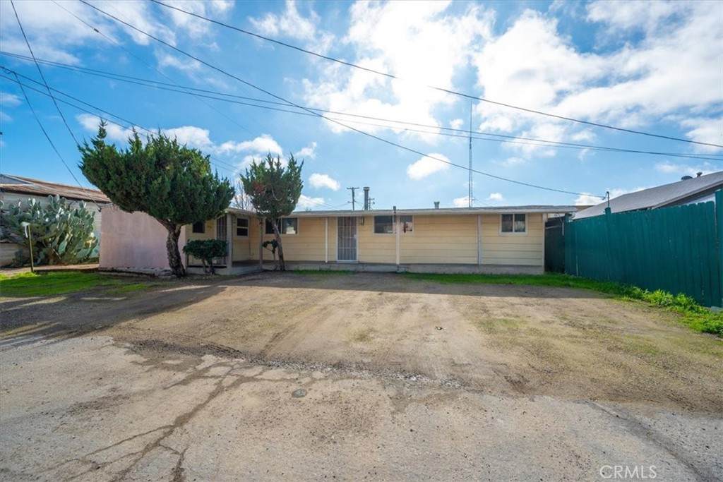 346 12th - Photo 1