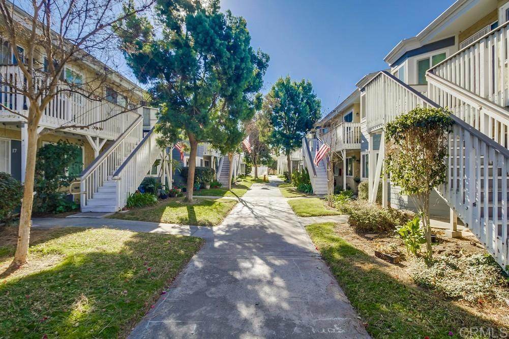 12616 Lakeshore Drive - Photo 1