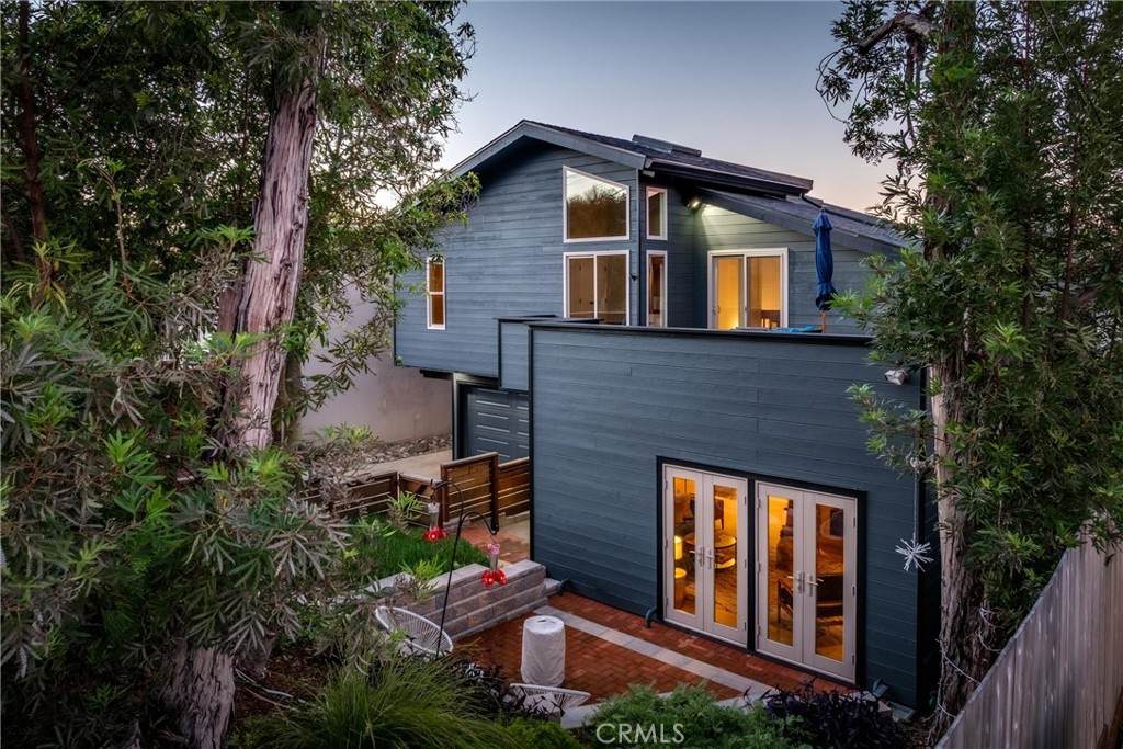 306 Highland Drive - Photo 1