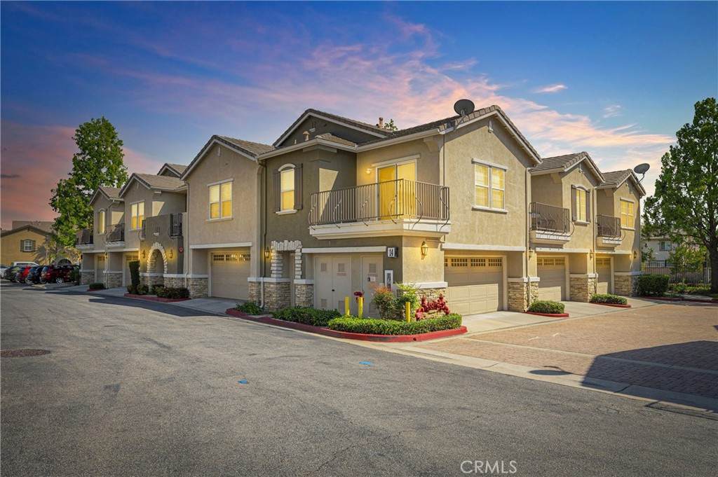 7353 Ellena - Photo 1
