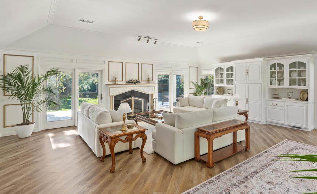 9 Country Glen Road - Photo 1