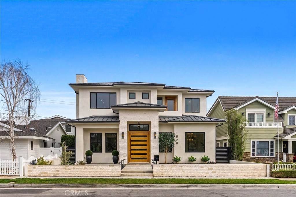 1828 Pine Street - Photo 1