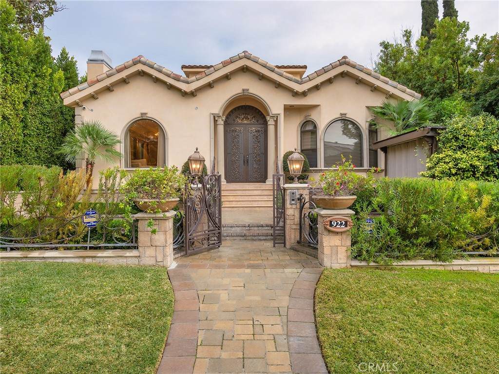 922 Providencia Avenue - Photo 1