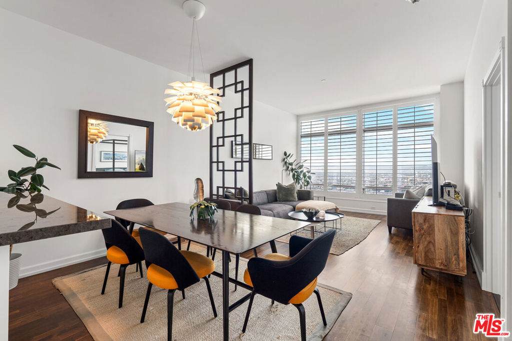 900 Olympic Boulevard - Photo 1