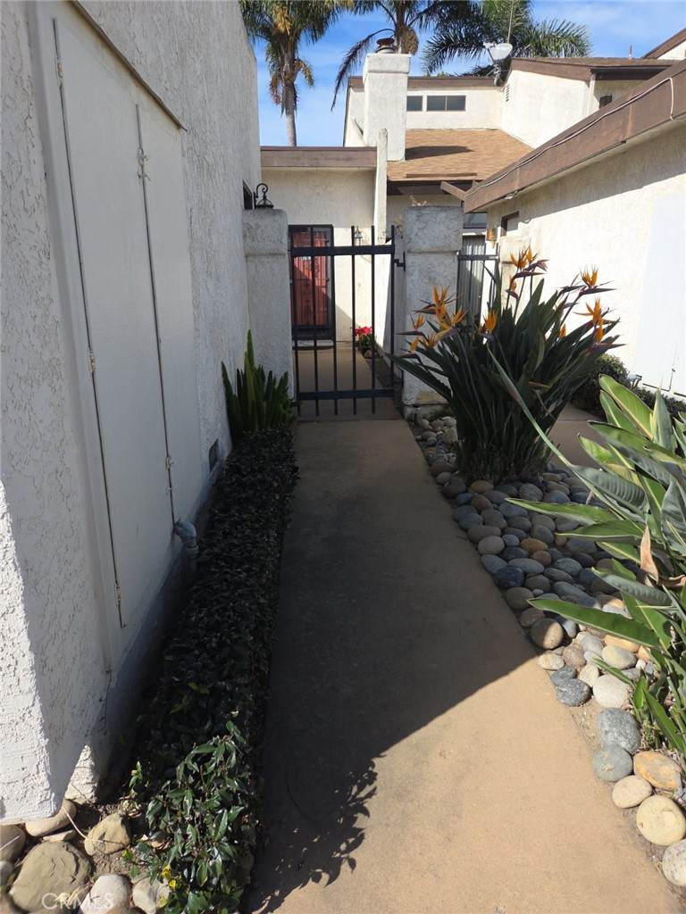 https://bt-photos.global.ssl.fastly.net/socal/orig_boomver_2_414411238-2.jpg