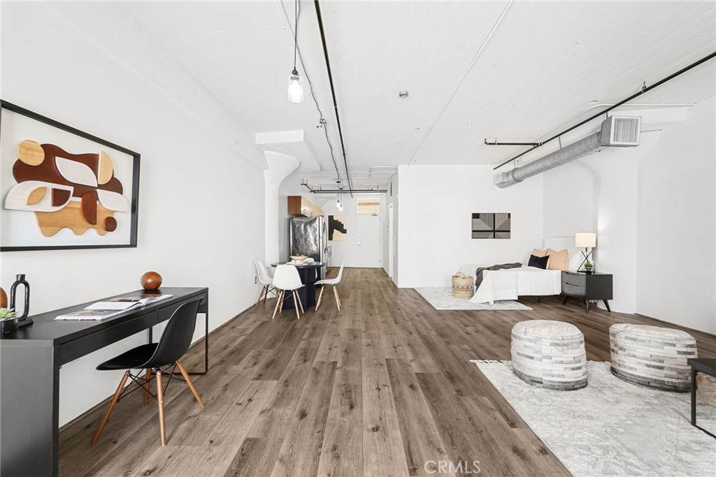 200 San Fernando - Photo 1
