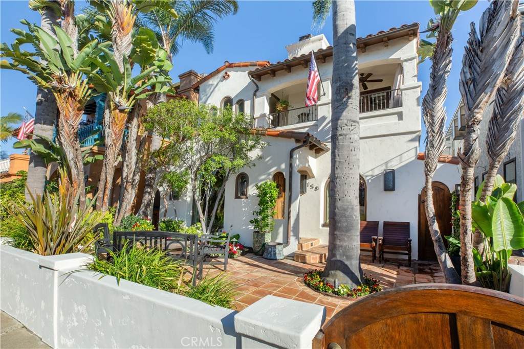 158 Santa Ana Avenue - Photo 1