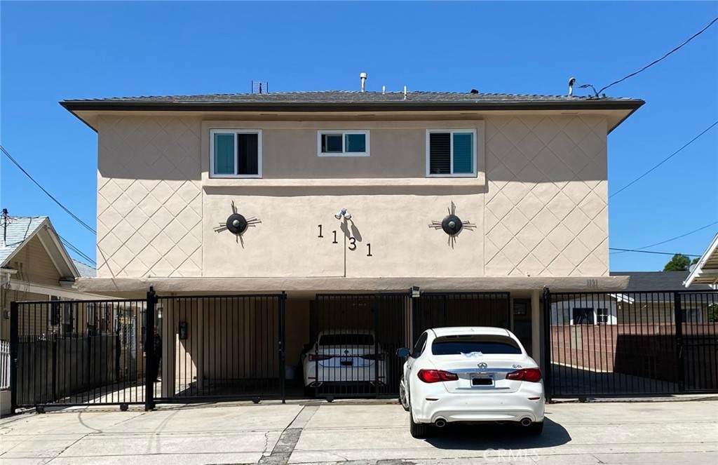 1131 Kenmore - Photo 1
