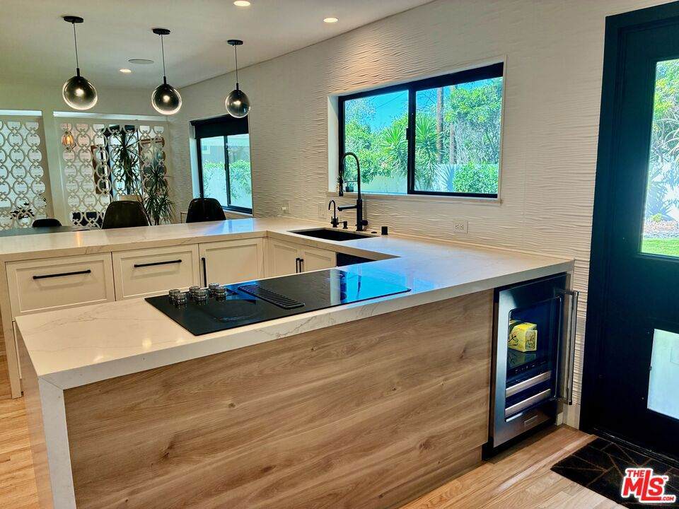 https://bt-photos.global.ssl.fastly.net/socal/orig_boomver_3_418694753-2.jpg