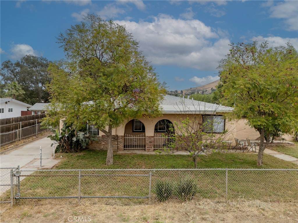 4821 Pedley Avenue - Photo 1
