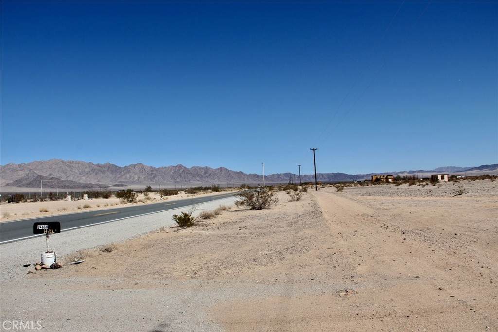6281811 Amboy Road - Photo 1