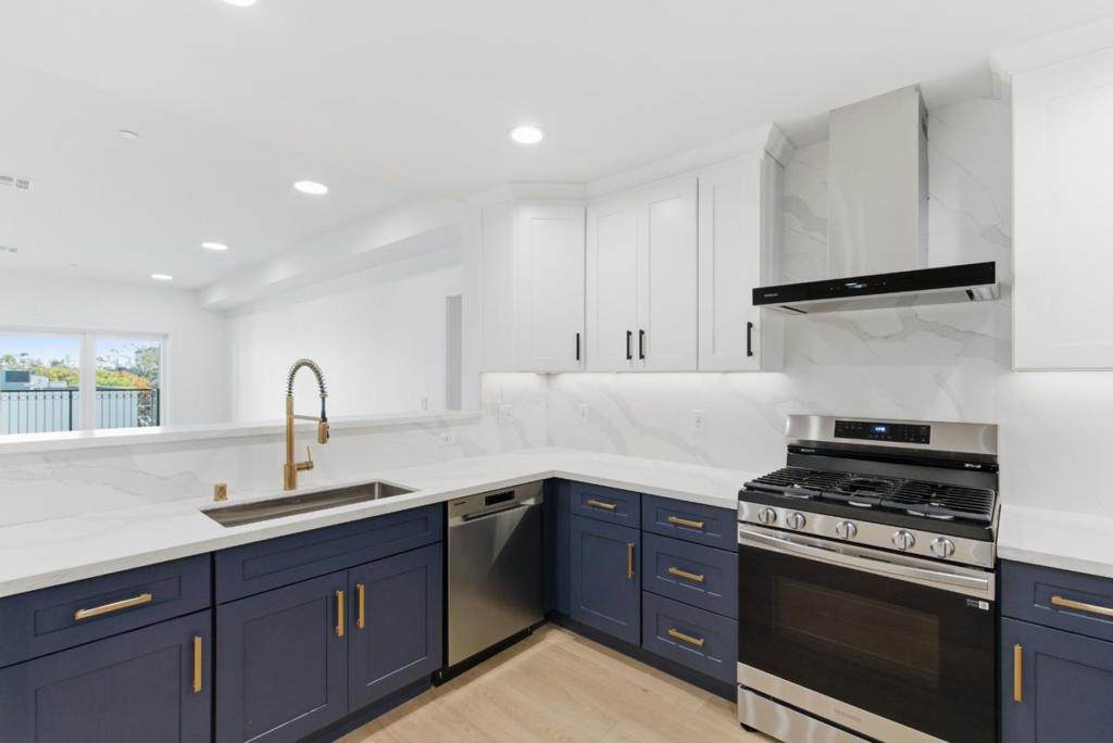 560 El Camino Real - Photo 1
