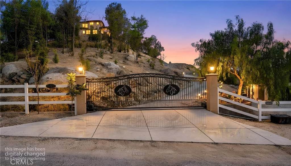 https://bt-photos.global.ssl.fastly.net/socal/orig_boomver_3_422381277-2.jpg