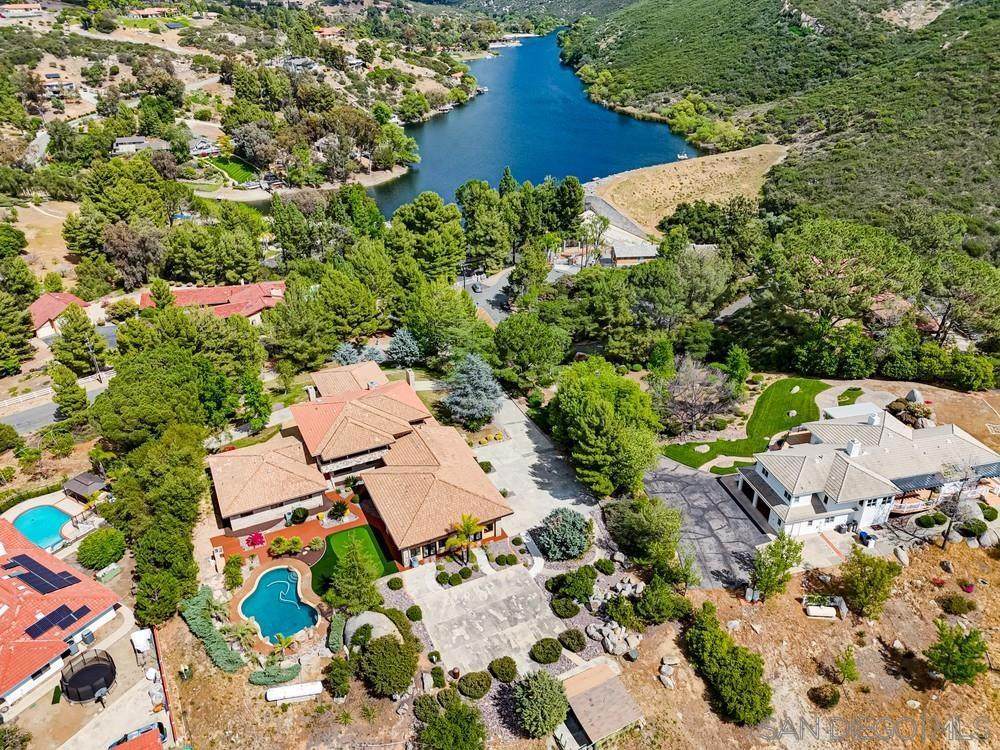 https://bt-photos.global.ssl.fastly.net/socal/orig_boomver_3_422494373-2.jpg