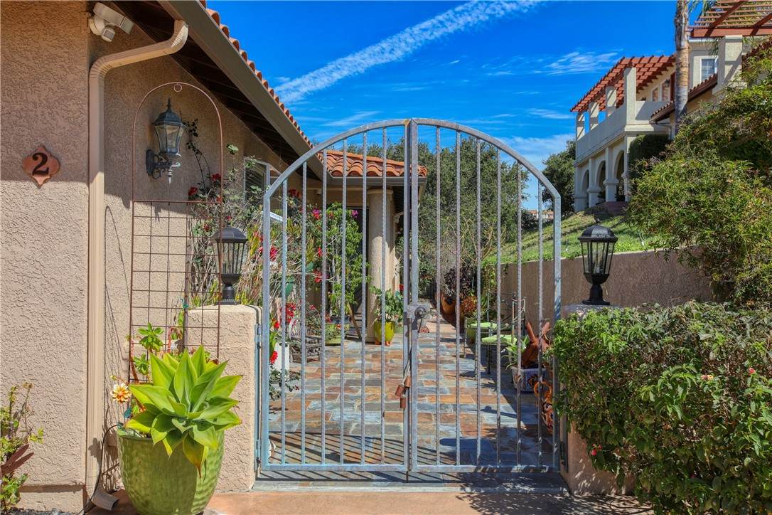 https://bt-photos.global.ssl.fastly.net/socal/orig_boomver_3_422697427-2.jpg