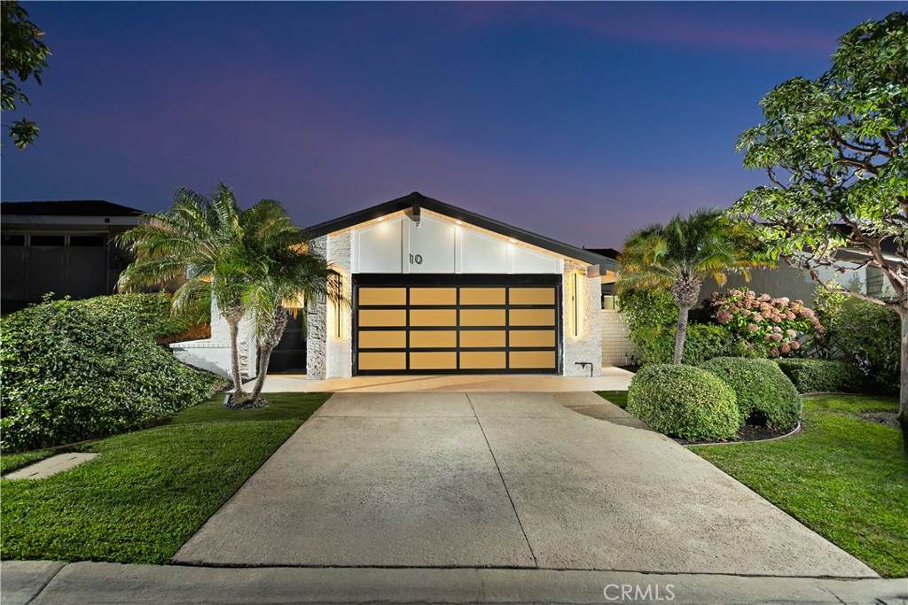 10 White Water Drive - Photo 1