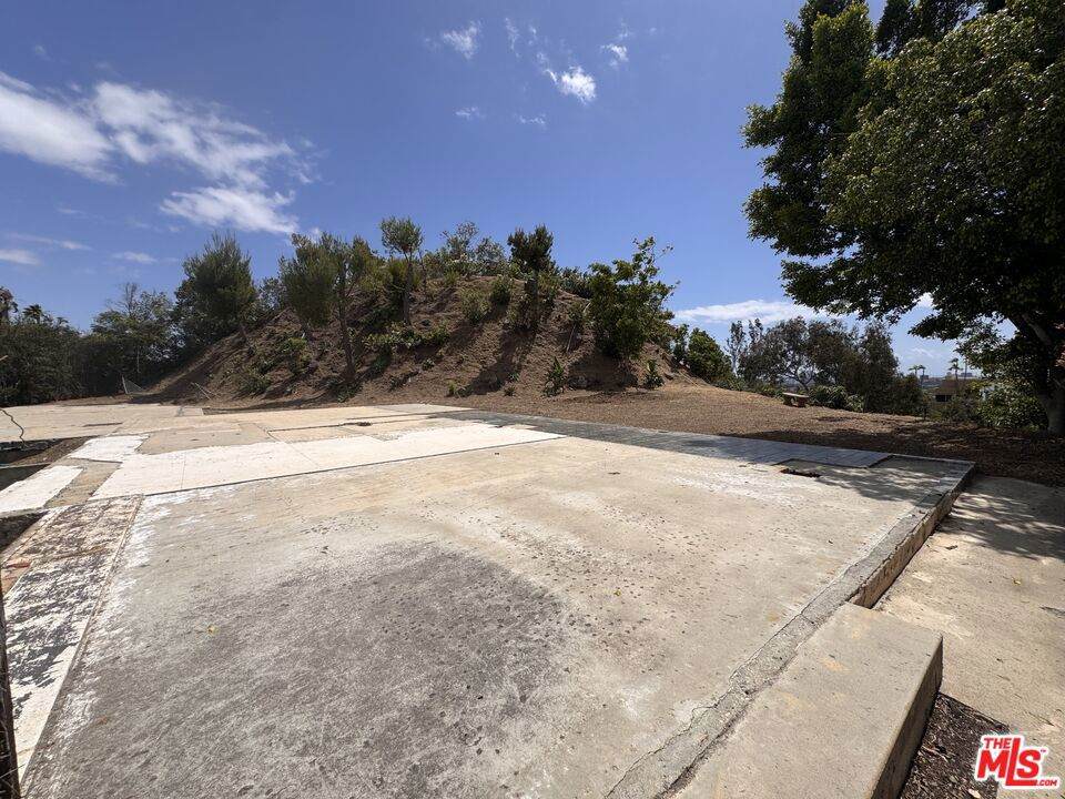 1309 Laurel Way - Photo 1