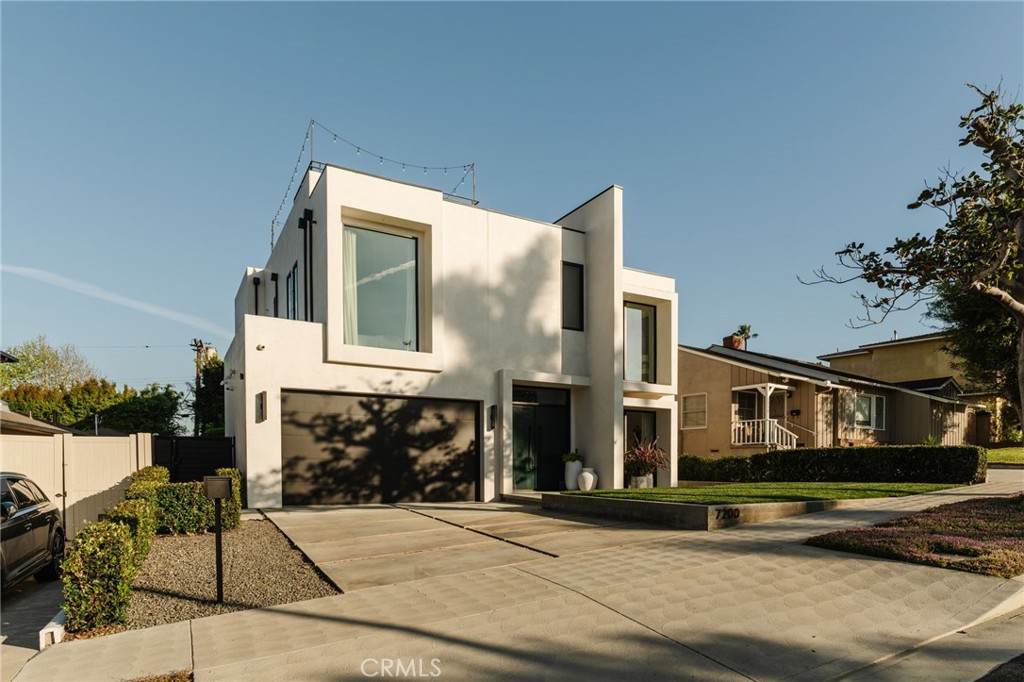 7200 Kentwood Avenue - Photo 1