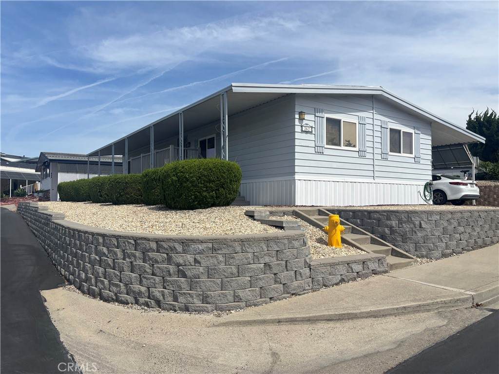 262 Sunrise Terrace - Photo 1