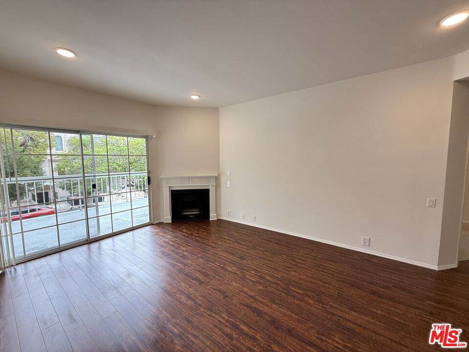 https://bt-photos.global.ssl.fastly.net/socal/orig_boomver_3_423680530-2.jpg