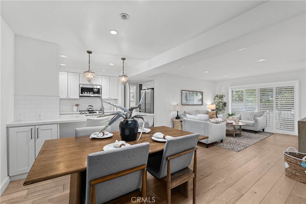 5257 Radford Ave - Photo 1