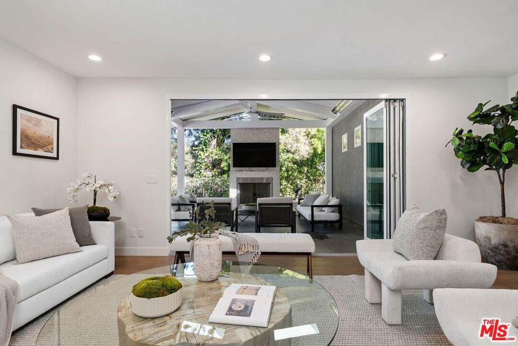 15831 Tobin Way - Photo 1