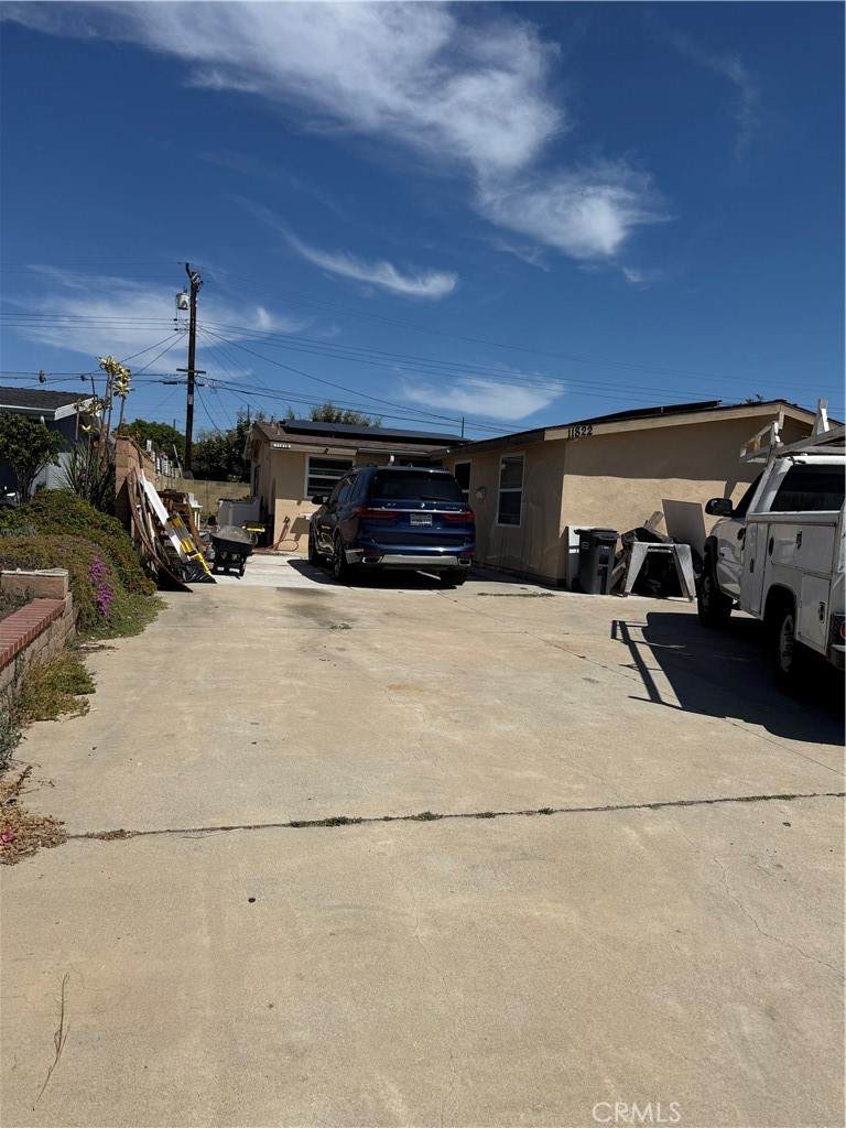 11822 Moen - Photo 1