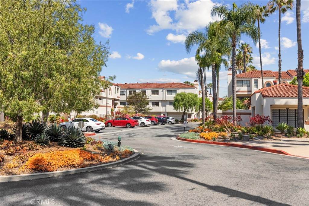 https://bt-photos.global.ssl.fastly.net/socal/orig_boomver_2_426957976-2.jpg