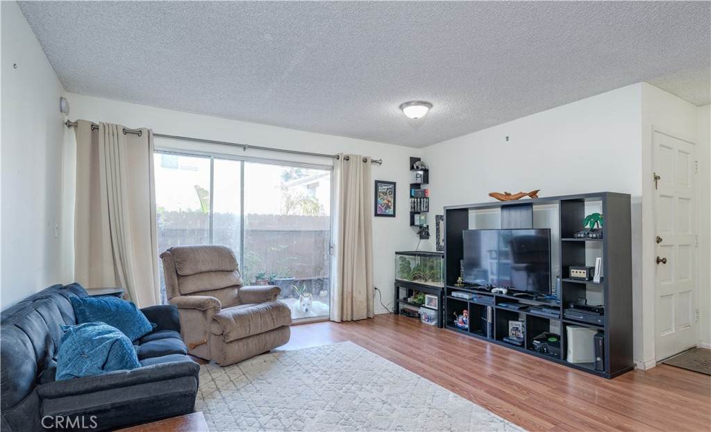 2511 Sunflower - Photo 1