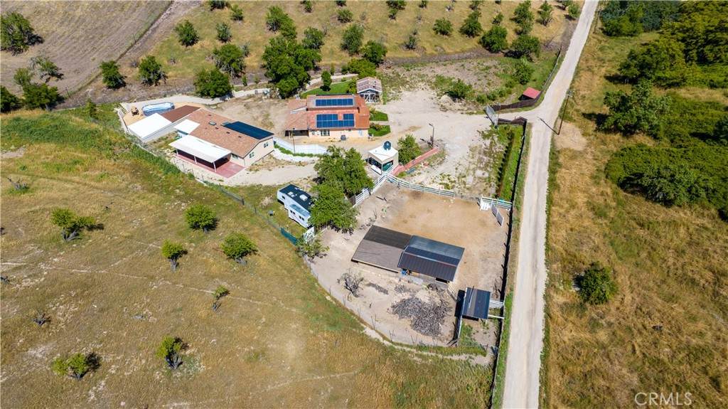 3890 Hillcrest - Photo 1