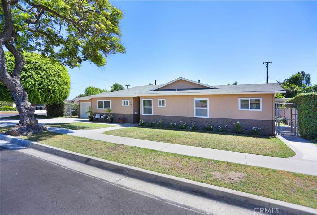 1504 Kimberly Avenue - Photo 1