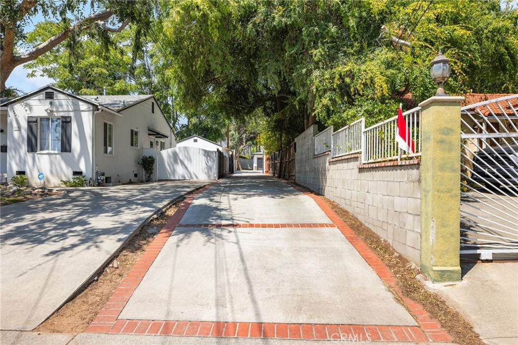 https://bt-photos.global.ssl.fastly.net/socal/orig_boomver_3_429556737-2.jpg
