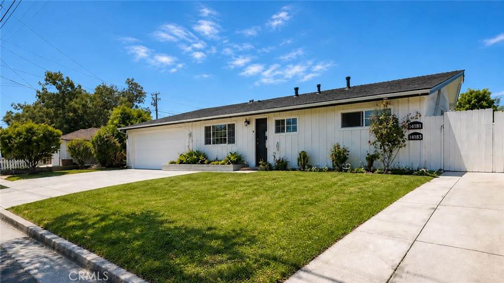 14181 Roxanne - Photo 1
