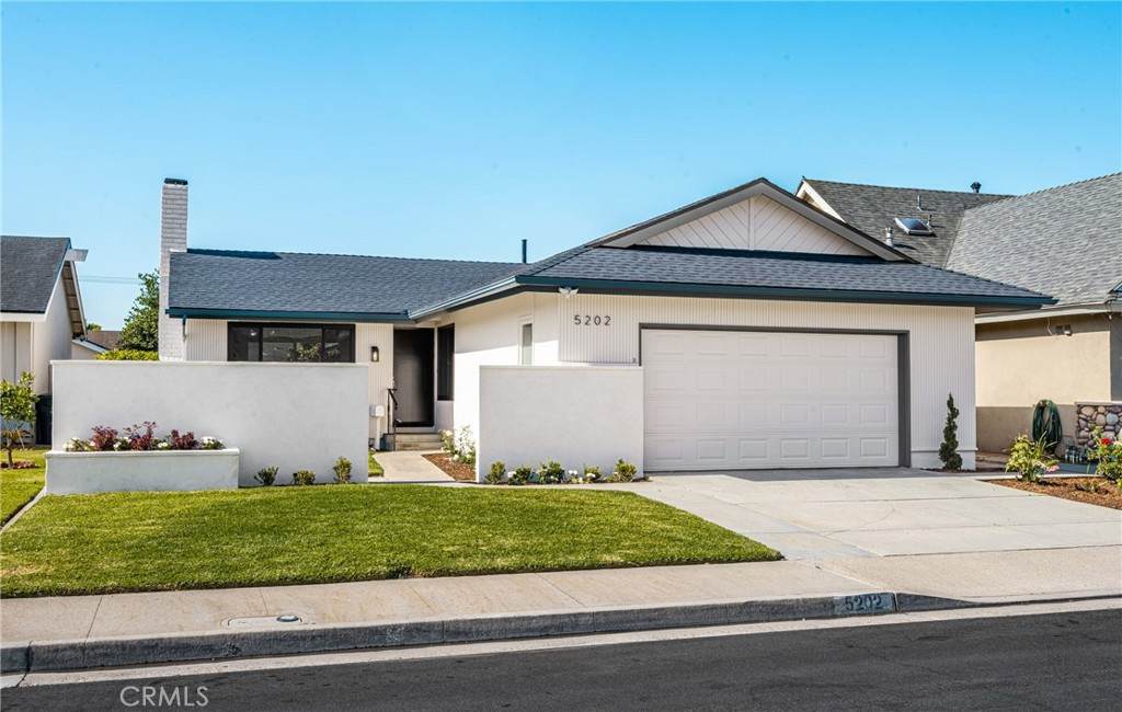 5202 Del Sur Circle - Photo 1