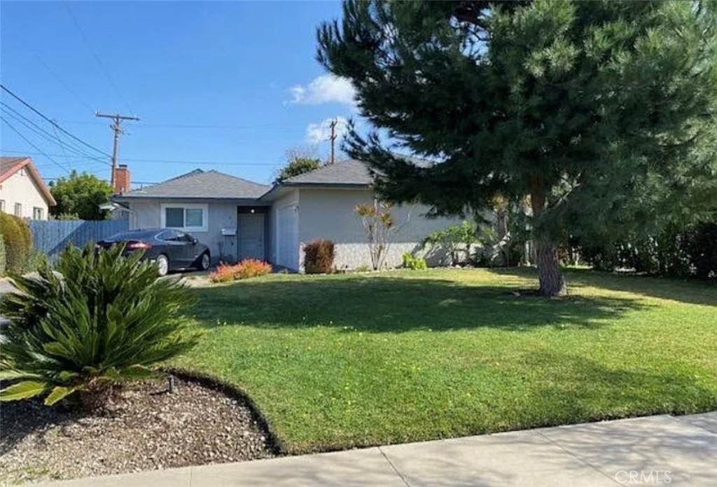 1815 Westwood - Photo 1