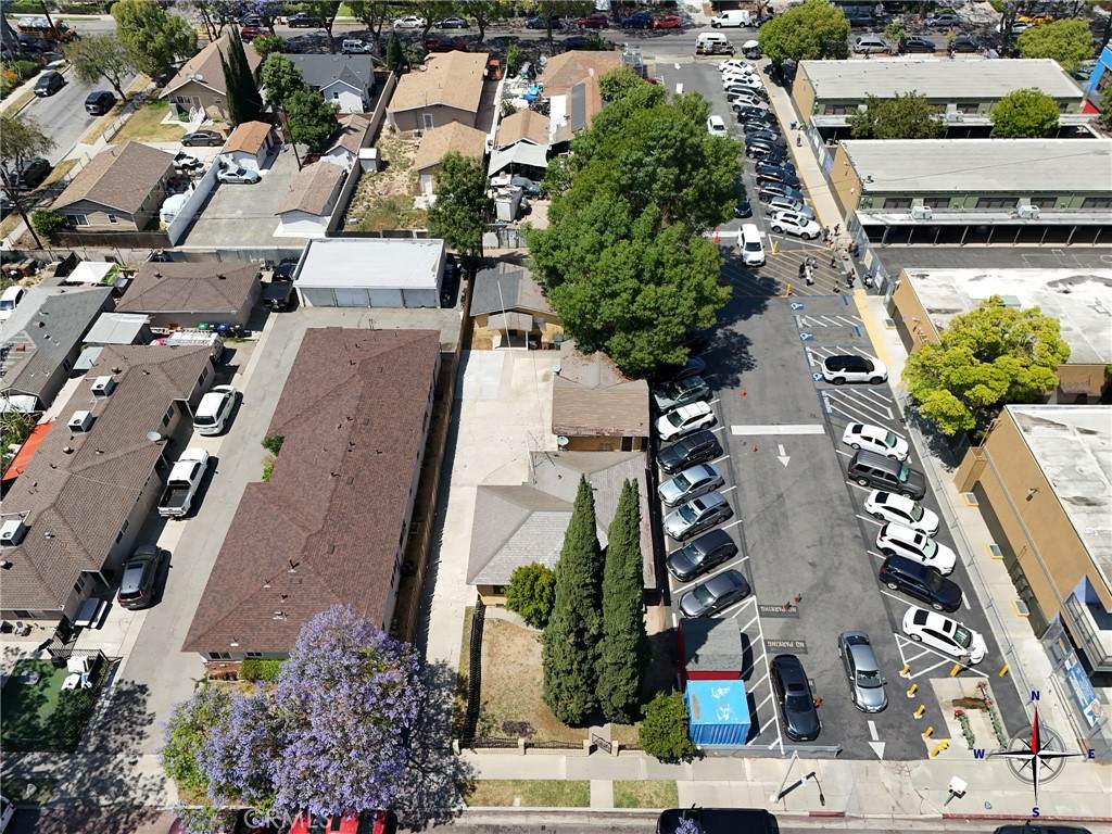 215 Ash Avenue - Photo 1