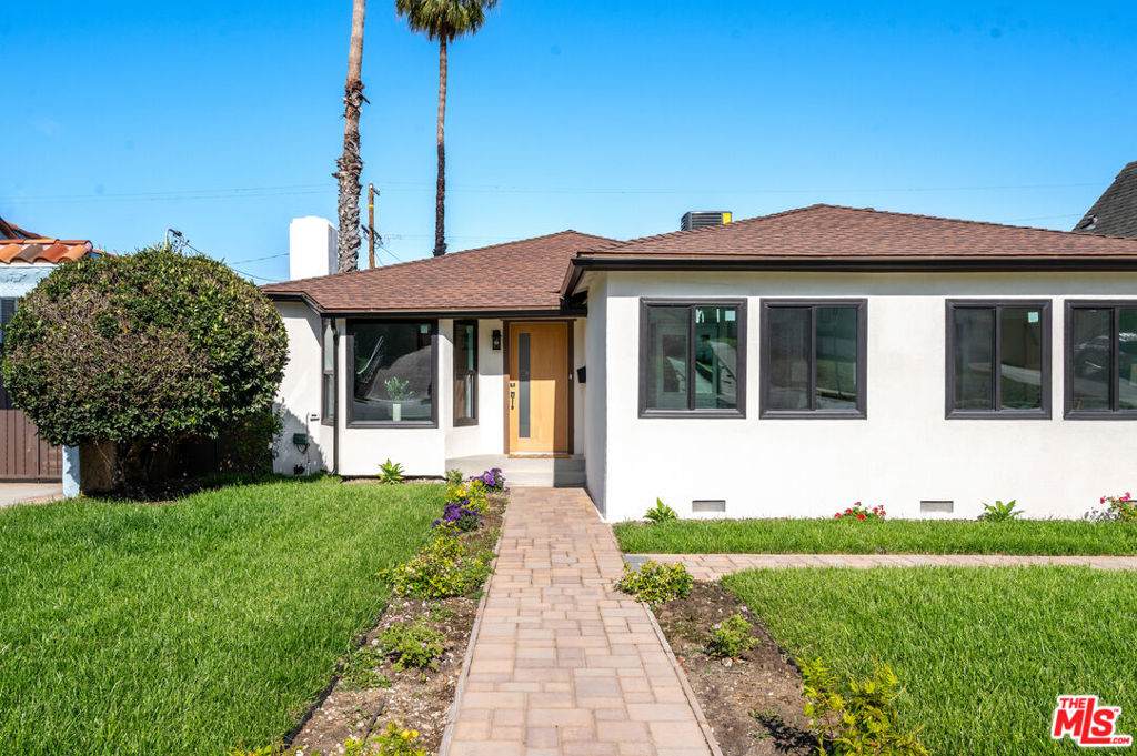 5124 Hillcrest Drive - Photo 1