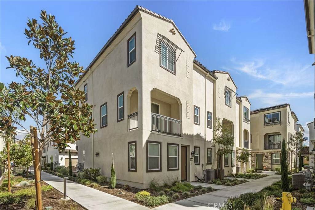 https://bt-photos.global.ssl.fastly.net/socal/orig_boomver_3_434062437-2.jpg