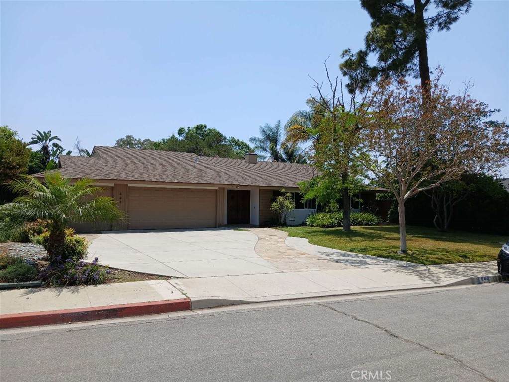 444 Redlands Avenue - Photo 1