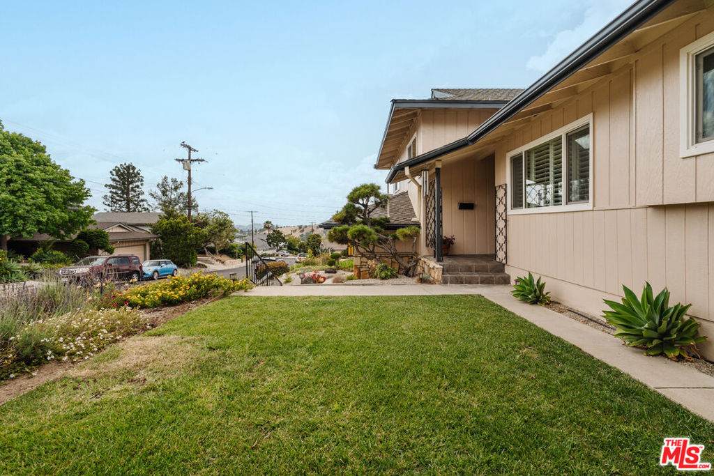 https://bt-photos.global.ssl.fastly.net/socal/orig_boomver_3_435994202-2.jpg
