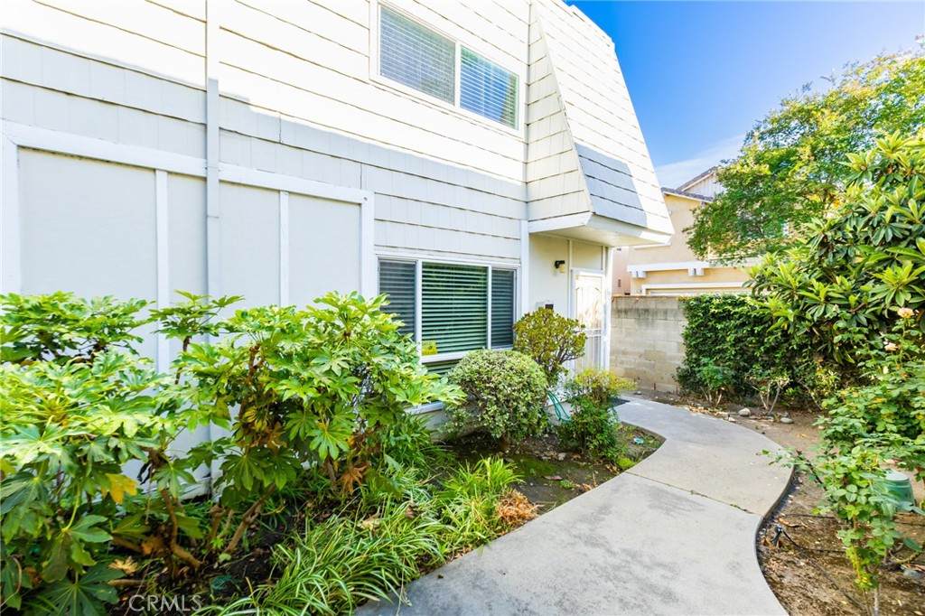 1434 Highland Avenue - Photo 1
